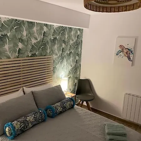 Waterfront 3 Bed Apartment, 90m From The