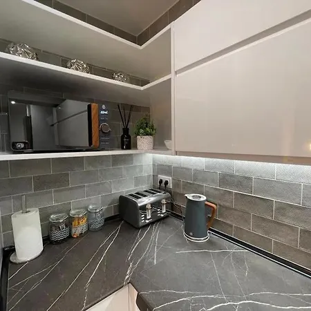 Waterfront 3 Bed Apartment, 90m From The * Platja de Larenal