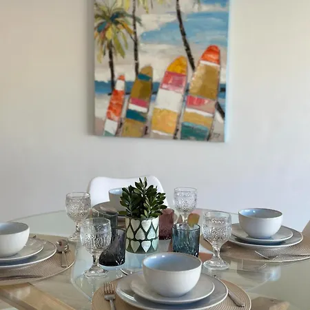 Waterfront 3 Bed Apartment, 90m From The * Platja de Larenal