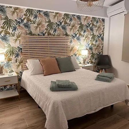 Waterfront 3 Bed Apartment, 90m From The Apartment *